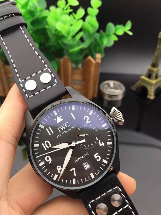 IWC watch man-477